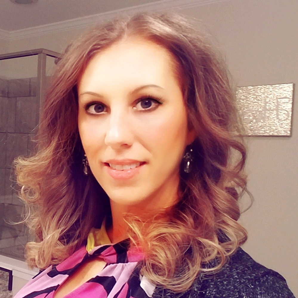 Meet your Posher, Olivia